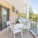 Meli Boutique 4*
