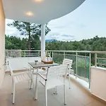 Meli Boutique Lejlighedshotel 4*