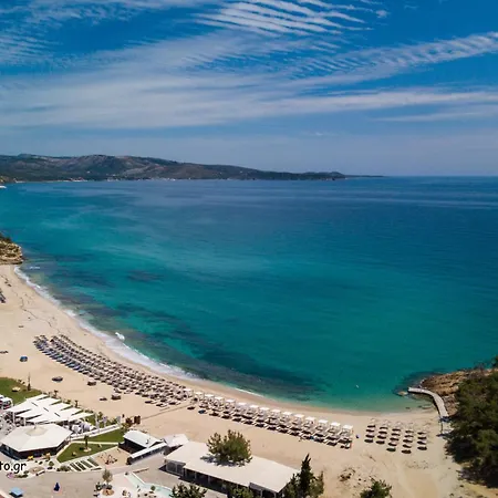 Meli Boutique Apartahotel 4*