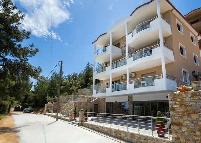 Meli Boutique Apartahotel 4*